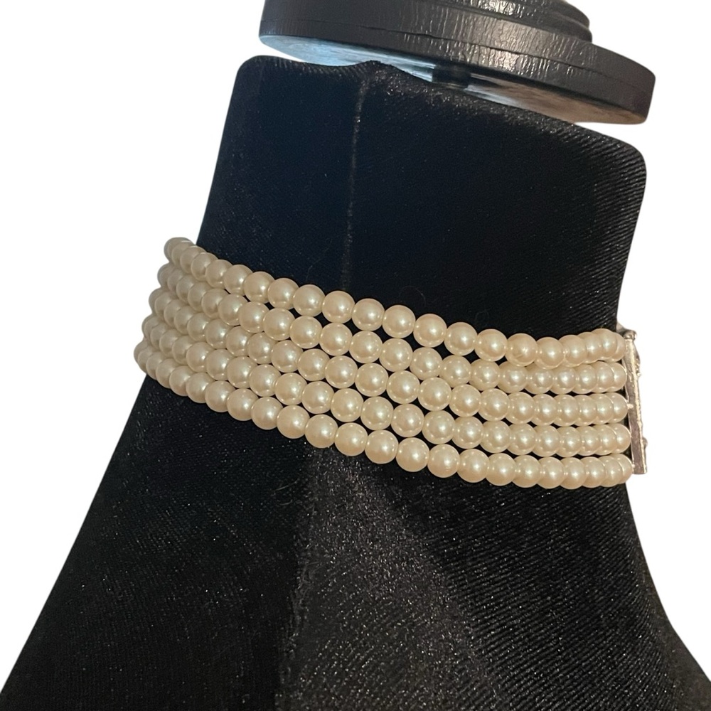 Vintage Kenneth Jay Lane 5 Strand Pearl With Art Deco Centerpiece Choker - Picture 5 of 6
